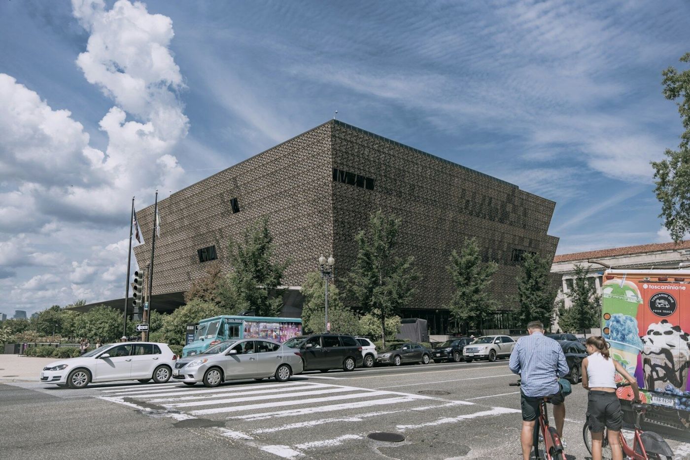 Washington DC Walking Tour & African American Museum | UTG Experience
